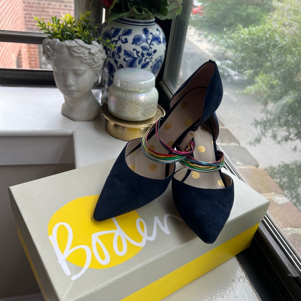 Boden Marina Kitten Heel in Navy Suede